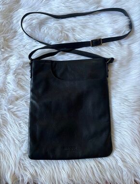Margot black leather crossbody